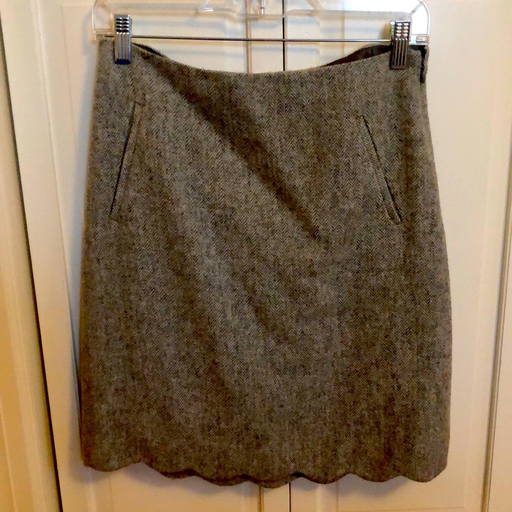 Talbots scallop hem grey herringbone wool size 2; worn once: excellent condition